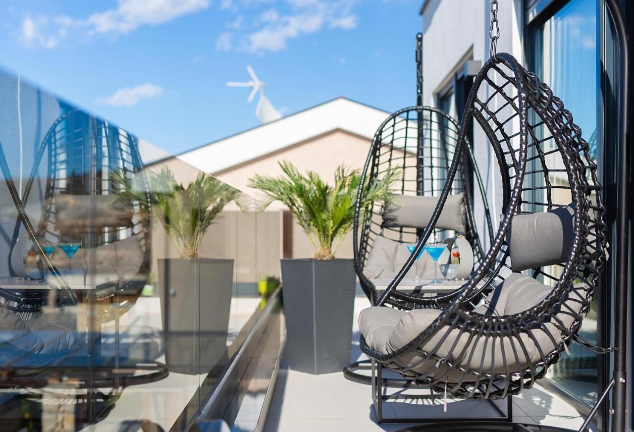 Apartamento Penthouse Rosa Malinska Exterior foto